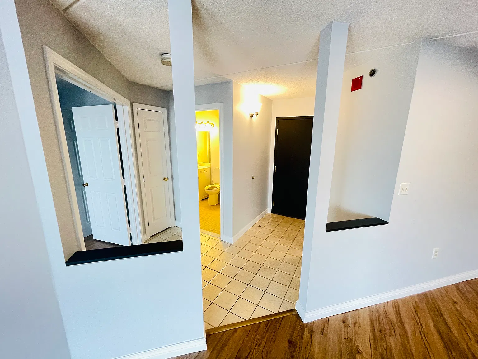 2 bed, 946 sqft, $2,800 — Photo 3