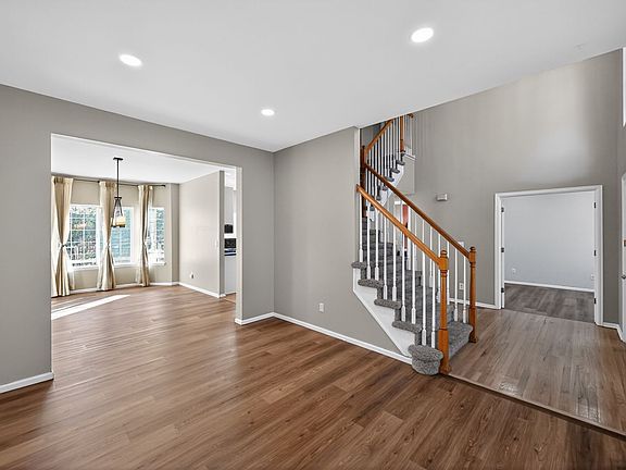 4th image of 5466 S Tibet St