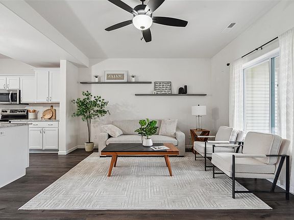 4th image of 1239 Ronald Way