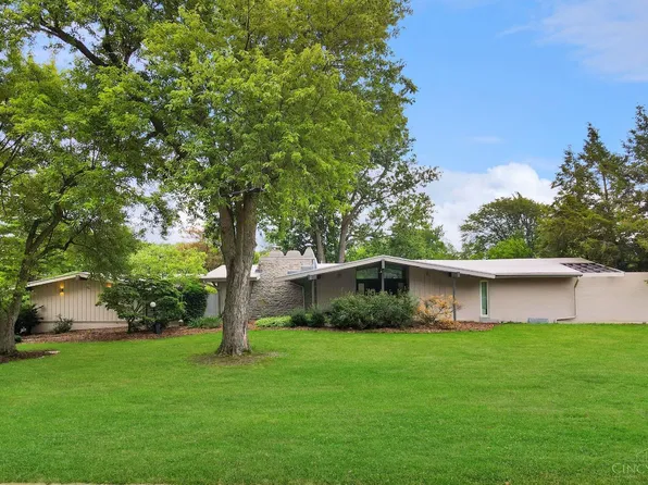 7920 Rollingknolls Dr, Cincinnati, OH 45237