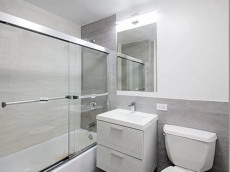 20 West St #PHE — Photo 4