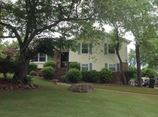 2418 Rockcreek Rd, Birmingham, AL 35226