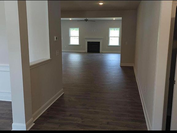 5th image of 804 Madison Ann Drive