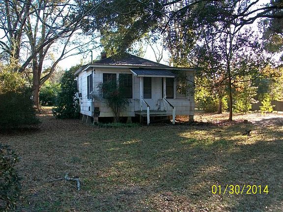 PLUS Fixer Upper Cottage on this beautiful waterfront property sold AS IS