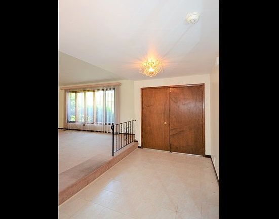 4th image of 8501 Broadmoor Dr