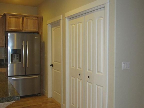 2nd image of 20956 Gardenia Ave