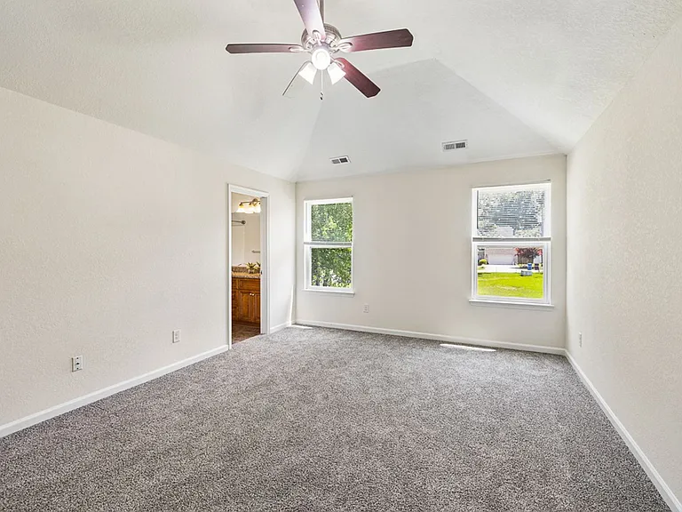 5003 Clifton St — Photo 25