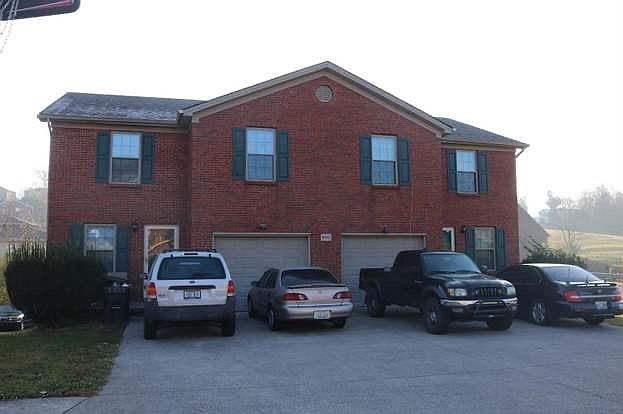 1st image of 800 Barry Ct