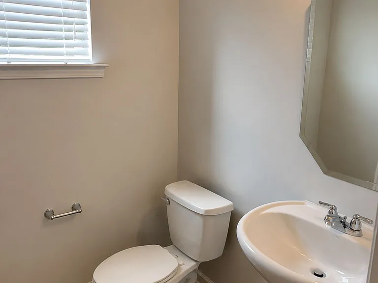 212 Ferebee Pl — Photo 10