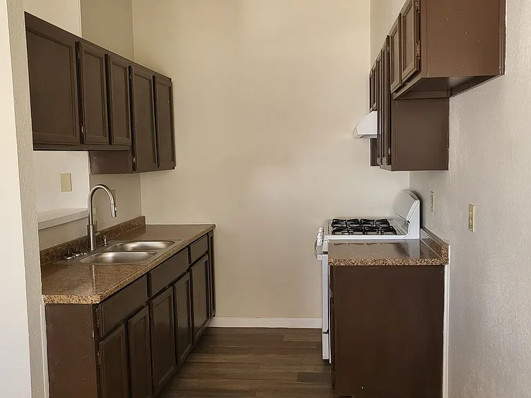 11149 Paducah Ave — Photo 6