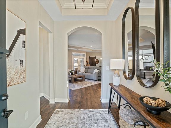 4th image of 5834 Lark Dr