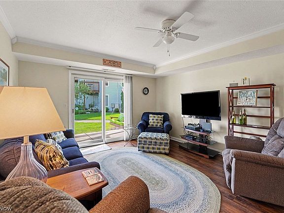 3rd image of 6035 Lake Rd W APT 416