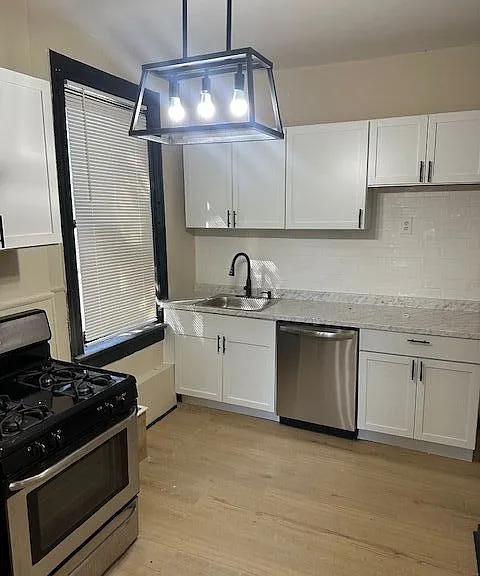 3630 Iowa Ave #1F — Photo 4