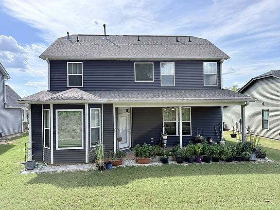 3rd image of 207 Freehold Way