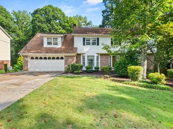 3798 Lee Ridge Way SW, Lilburn, GA 30047