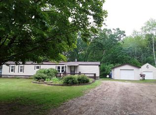 8090 S Linden Ave, Newaygo, MI 49337