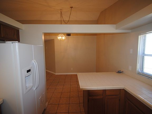 3rd image of 1009 Kasell Pl