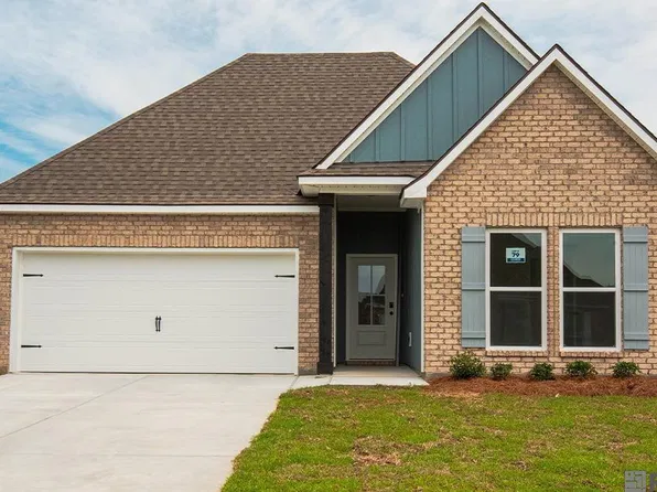7022 Brook Hollow Dr, Zachary, LA 70791