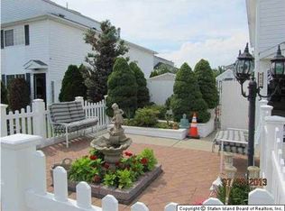 503 Medina St, Staten Island, NY
