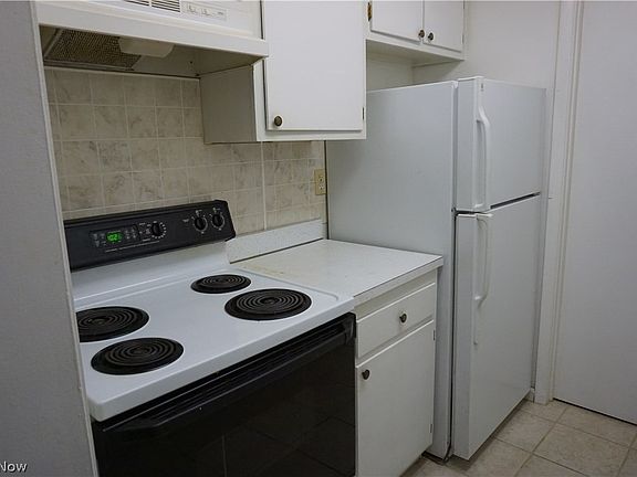 5th image of 2469 Warren Pkwy
