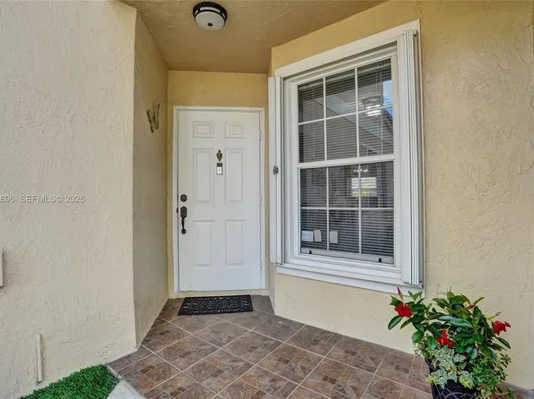 8111 Southgate Blvd, North Lauderdale, FL 33068