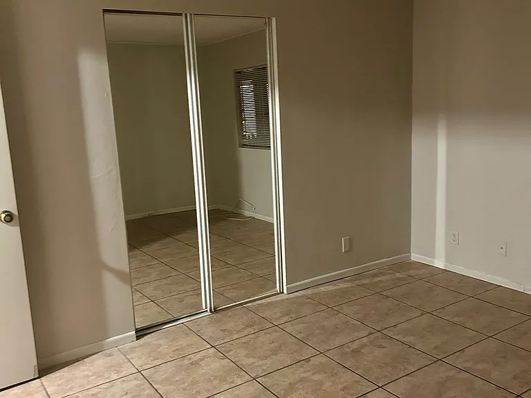 805 N Dysart Rd #26 — Photo 12