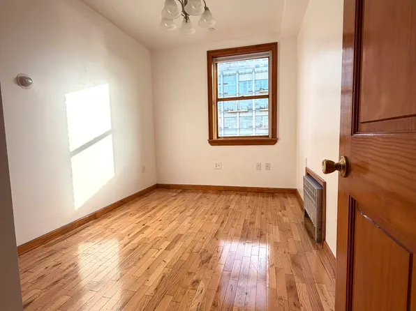 722 Leonard Street image 1 of 3