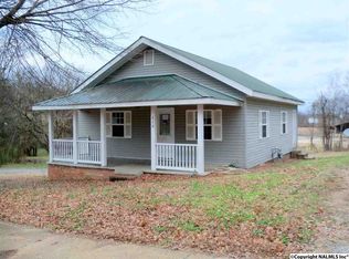 610 Bleeker St, Bridgeport, AL 35740