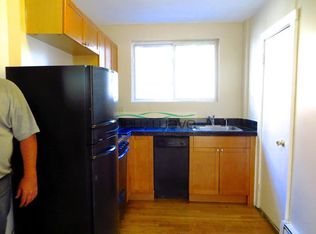 149 Endicott St APT 1, Boston, MA 02113