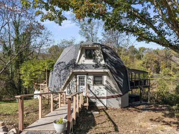 219 Elm Rd, Avella, PA 15312