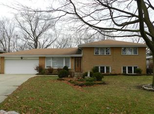 1033 S Pine Ave, Arlington Heights, IL