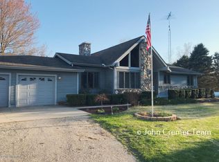 39145 67th Ave, Paw Paw, MI 49079