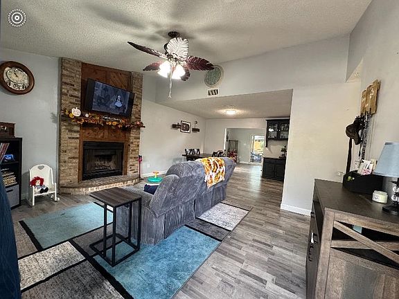 5th image of 4403 Bright Dr