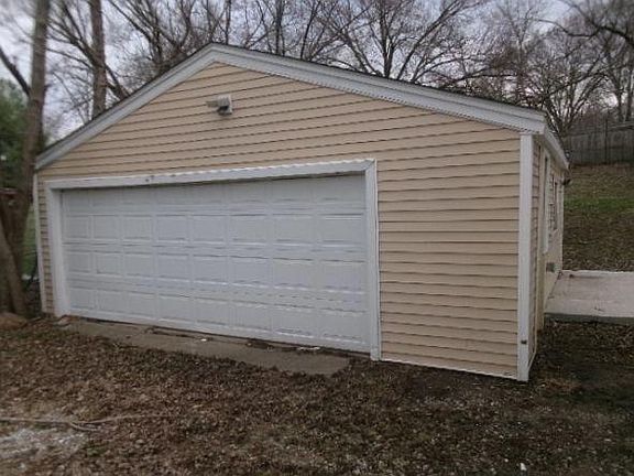 4th image of 7405 SW 17th St