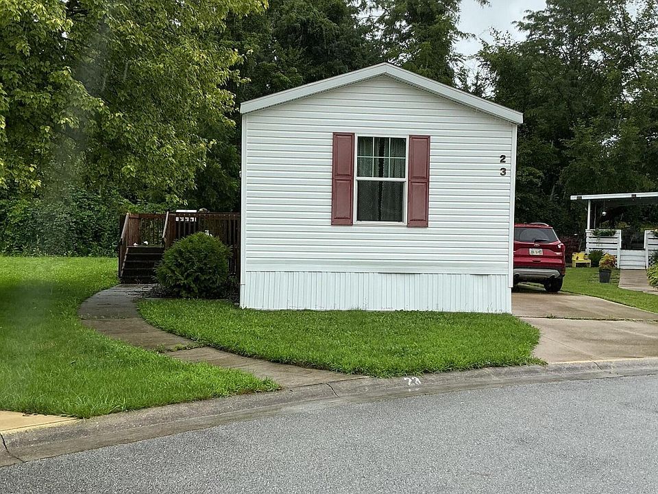 1st image of 23 Lakeside Dr