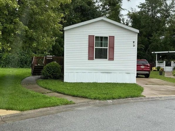 23 Lakeside Dr, Lima, OH 45804