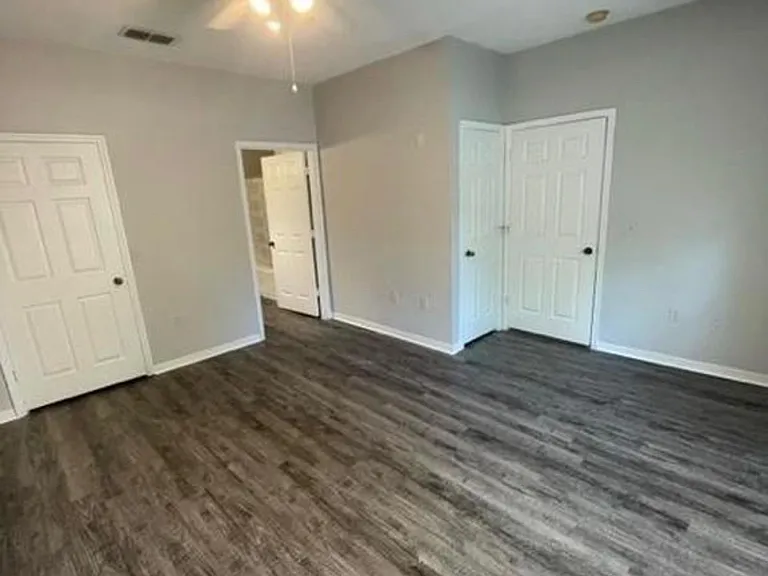 7800 Point Meadows Dr #411 — Photo 12