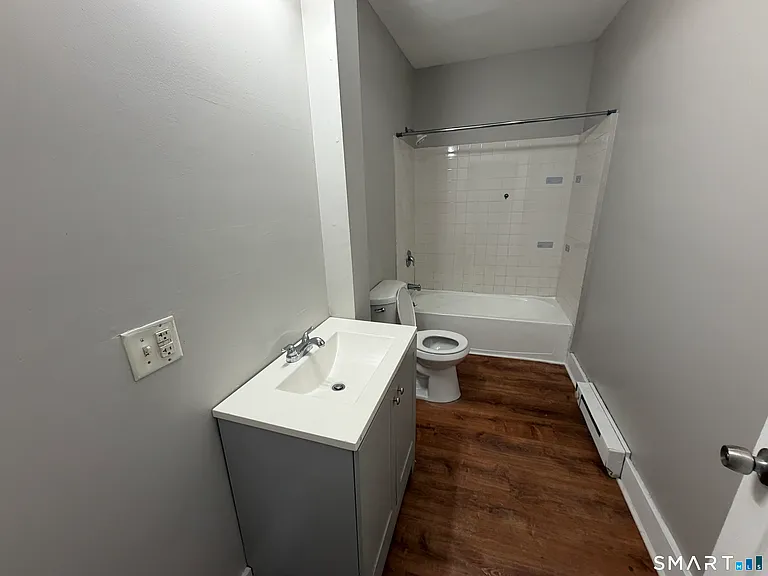 143 Congress Ave #2 — Photo 11