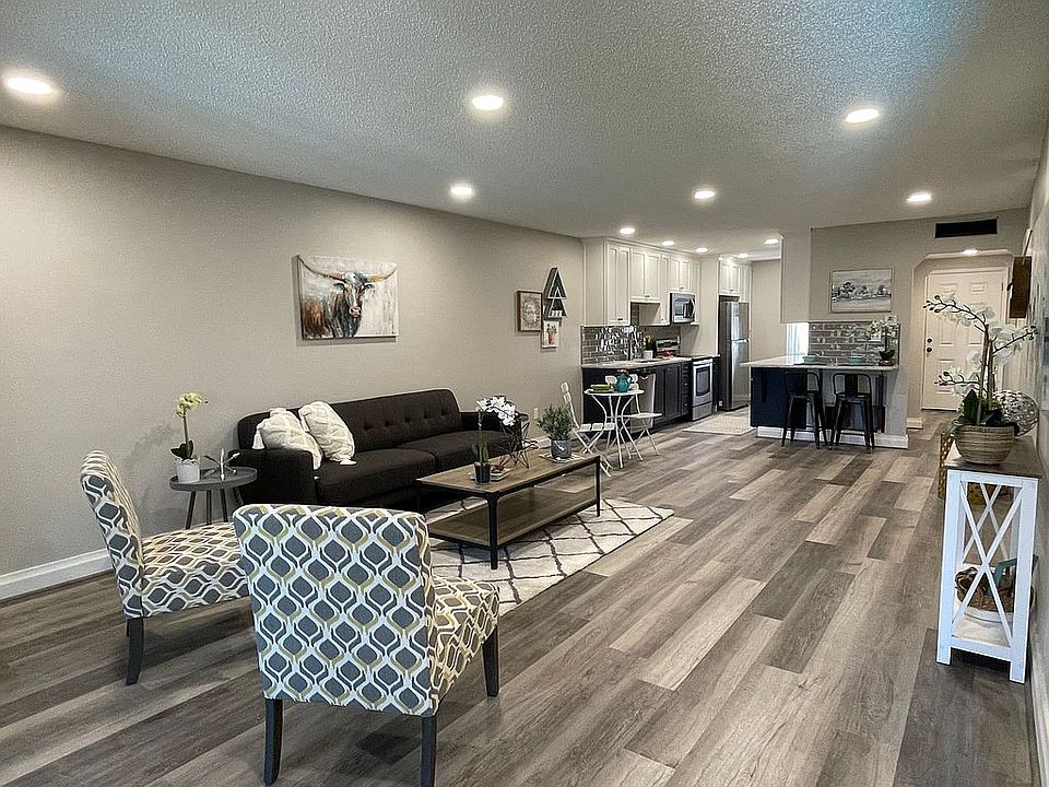 1st image of 8693 Bardmoor Blvd #303