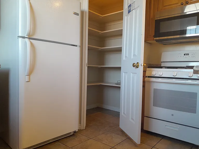 walk-in pantry