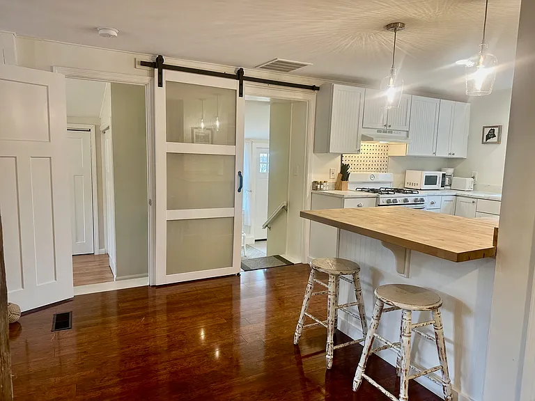 27 Underwood Rd #A — Photo 5