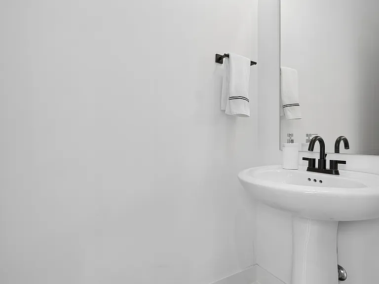 2133 Coretta Way — Photo 11