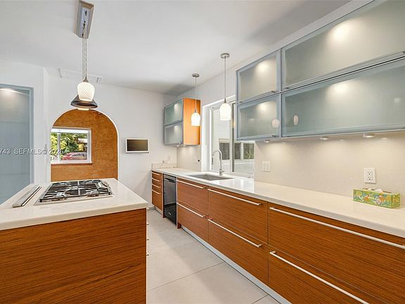 2nd image of 1643 Nethia Dr