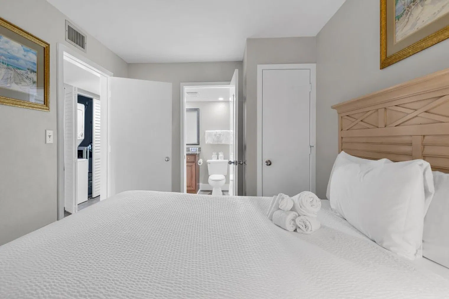 2 bed, 2.0 bath, 796 sqft, $4,391 — Photo 4