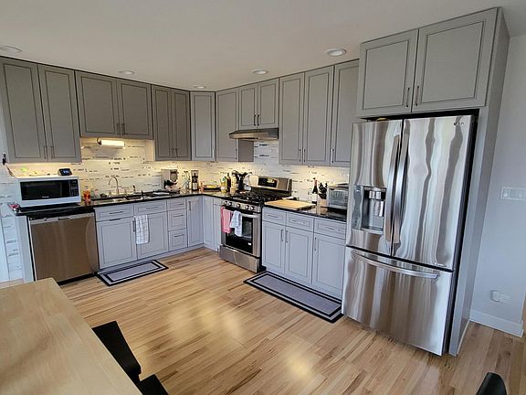 5th image of 1625 Garland Ln