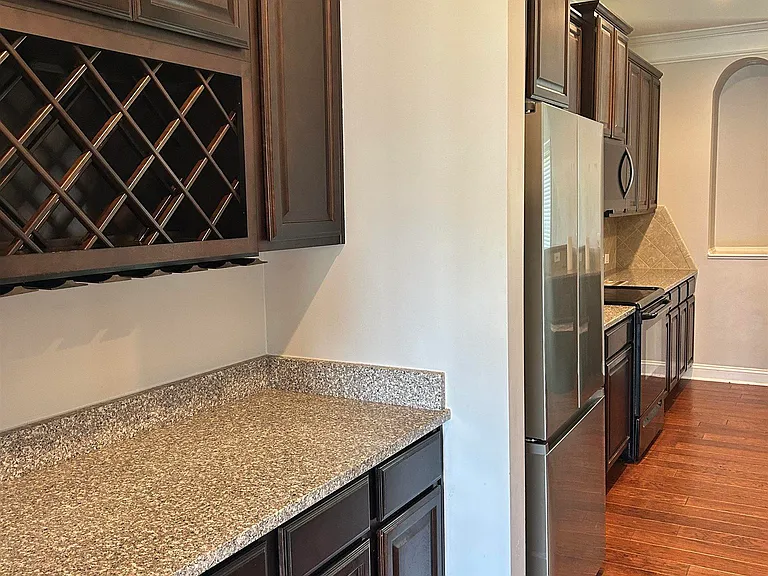 219 Greenstone Way — Photo 11