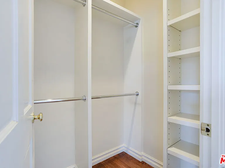 155 S Rodeo Dr — Photo 13