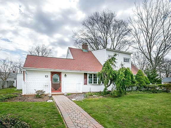 2nd image of 51 Horn Ln