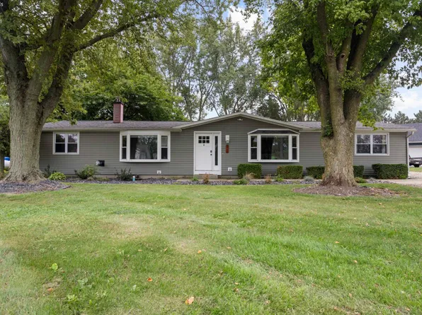 5708 McCartney Rd, Sandusky, OH 44870