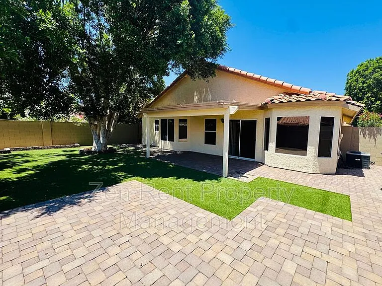 5913 W Mercury Way — Photo 23